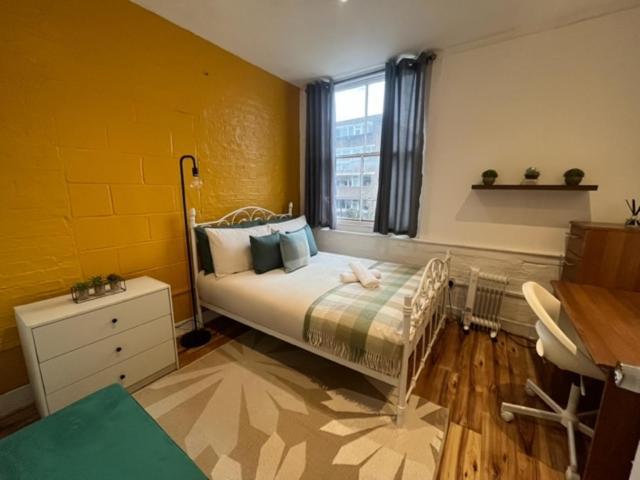Tree Apartments Goswell Road Ec1 Angel Лондон Экстерьер фото